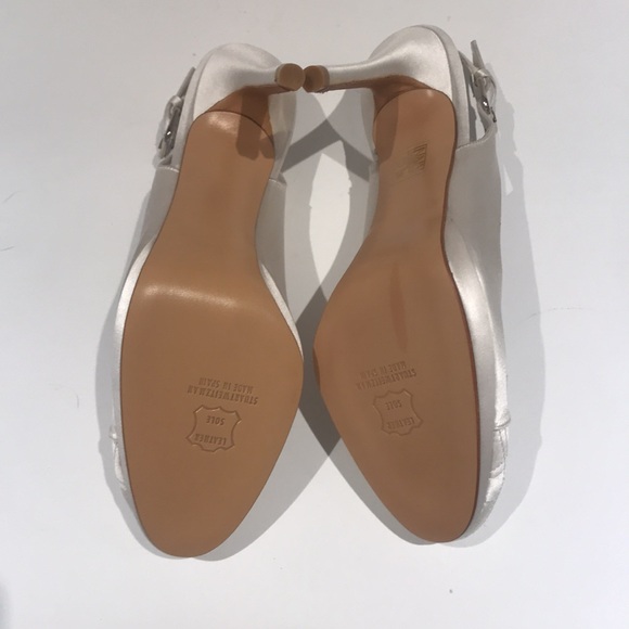 Stuart Weizmann satin heels - Picture 4 of 6